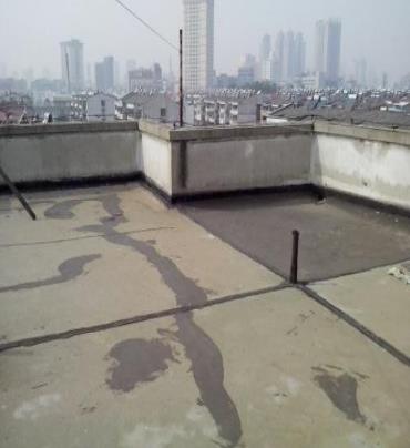 甘孜漏水维修 楼顶漏水是什么原因，楼顶漏水维修方法是什么?